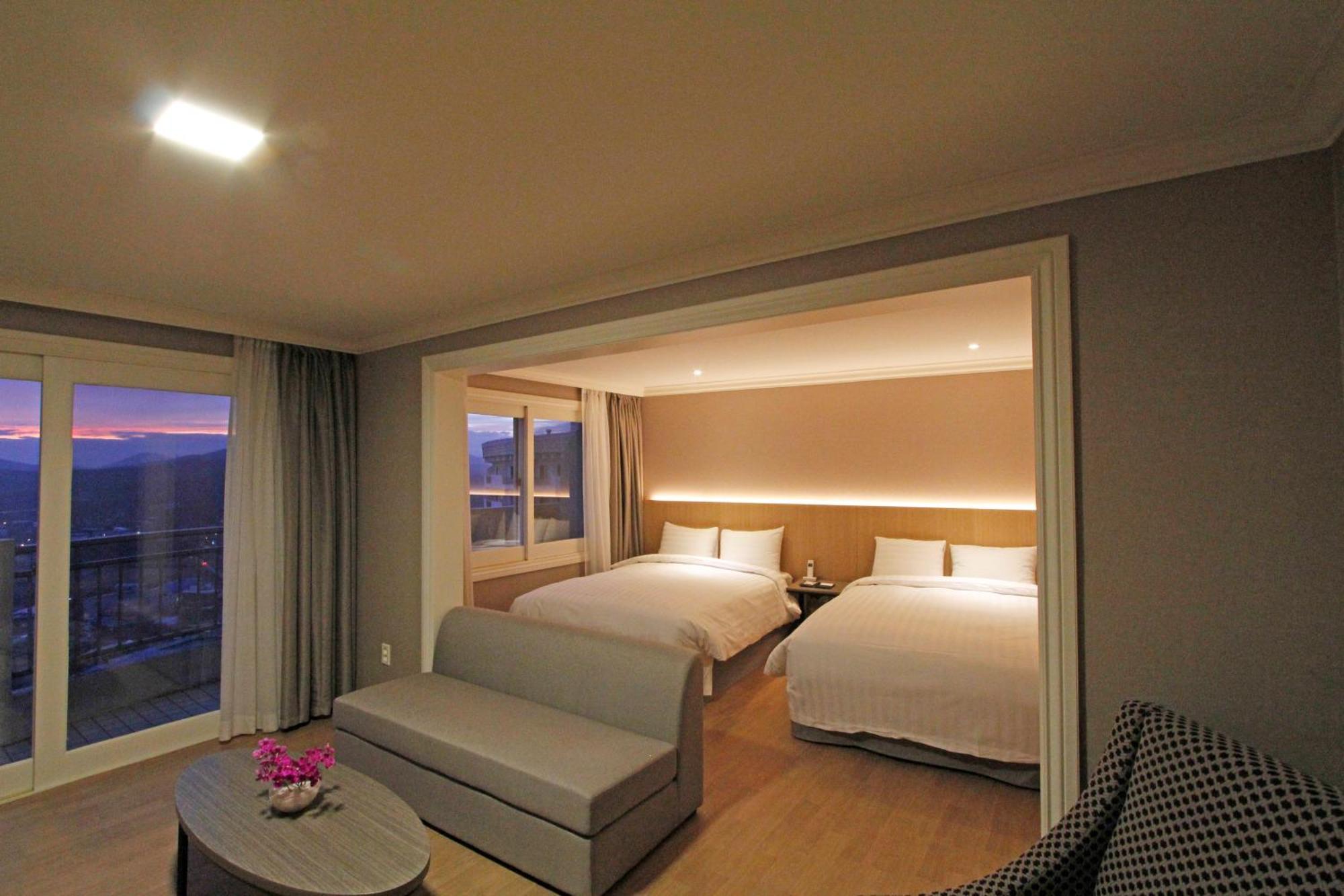La Vie Dor Hotel And Resort, Trademark Collection By Wyndham Hwaseong Bagian luar foto