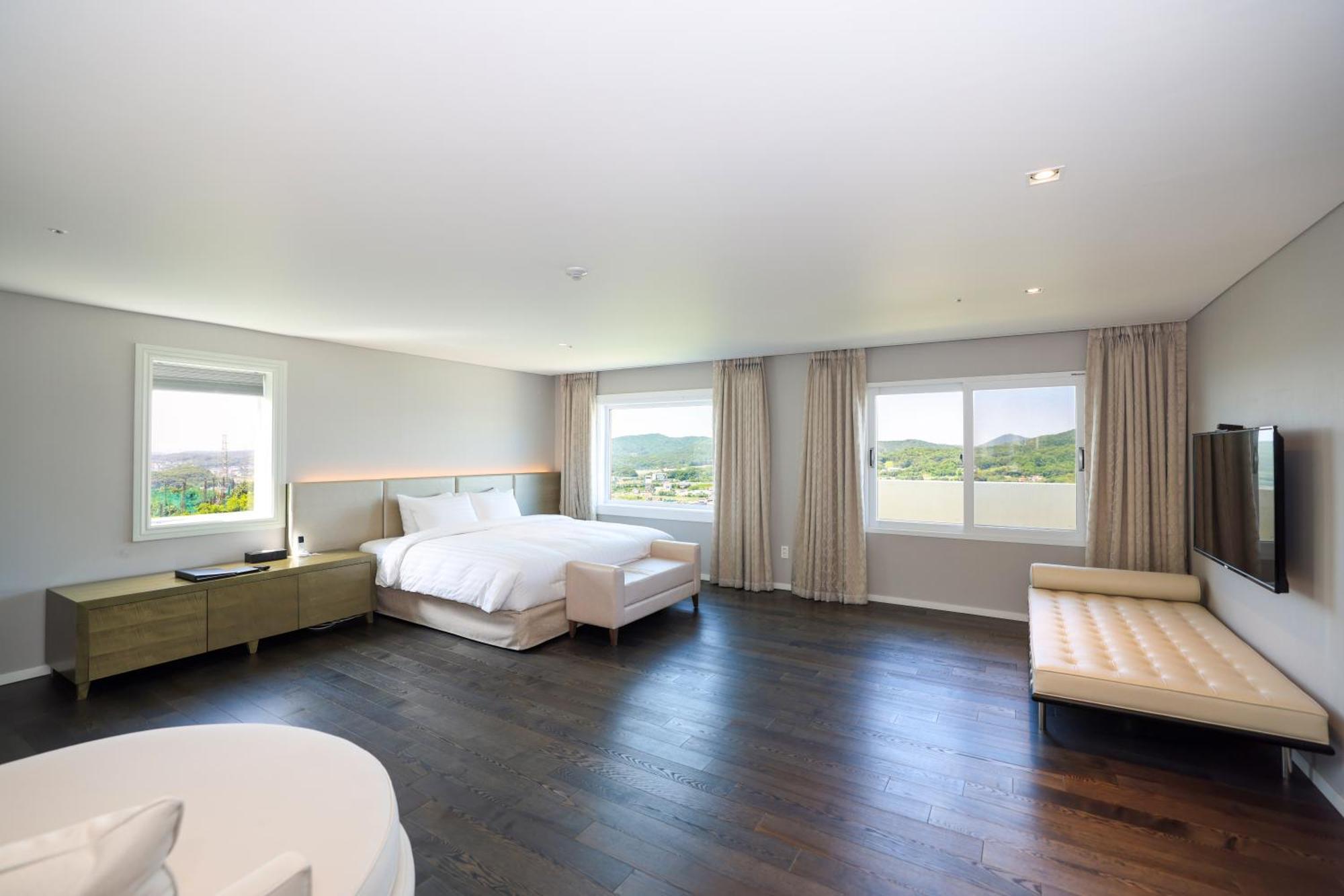 La Vie Dor Hotel And Resort, Trademark Collection By Wyndham Hwaseong Bagian luar foto