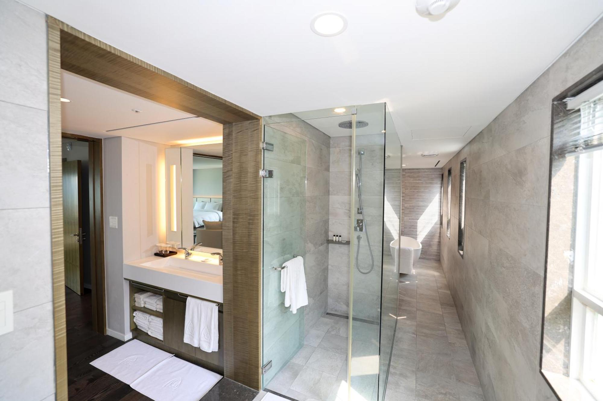 La Vie Dor Hotel And Resort, Trademark Collection By Wyndham Hwaseong Bagian luar foto