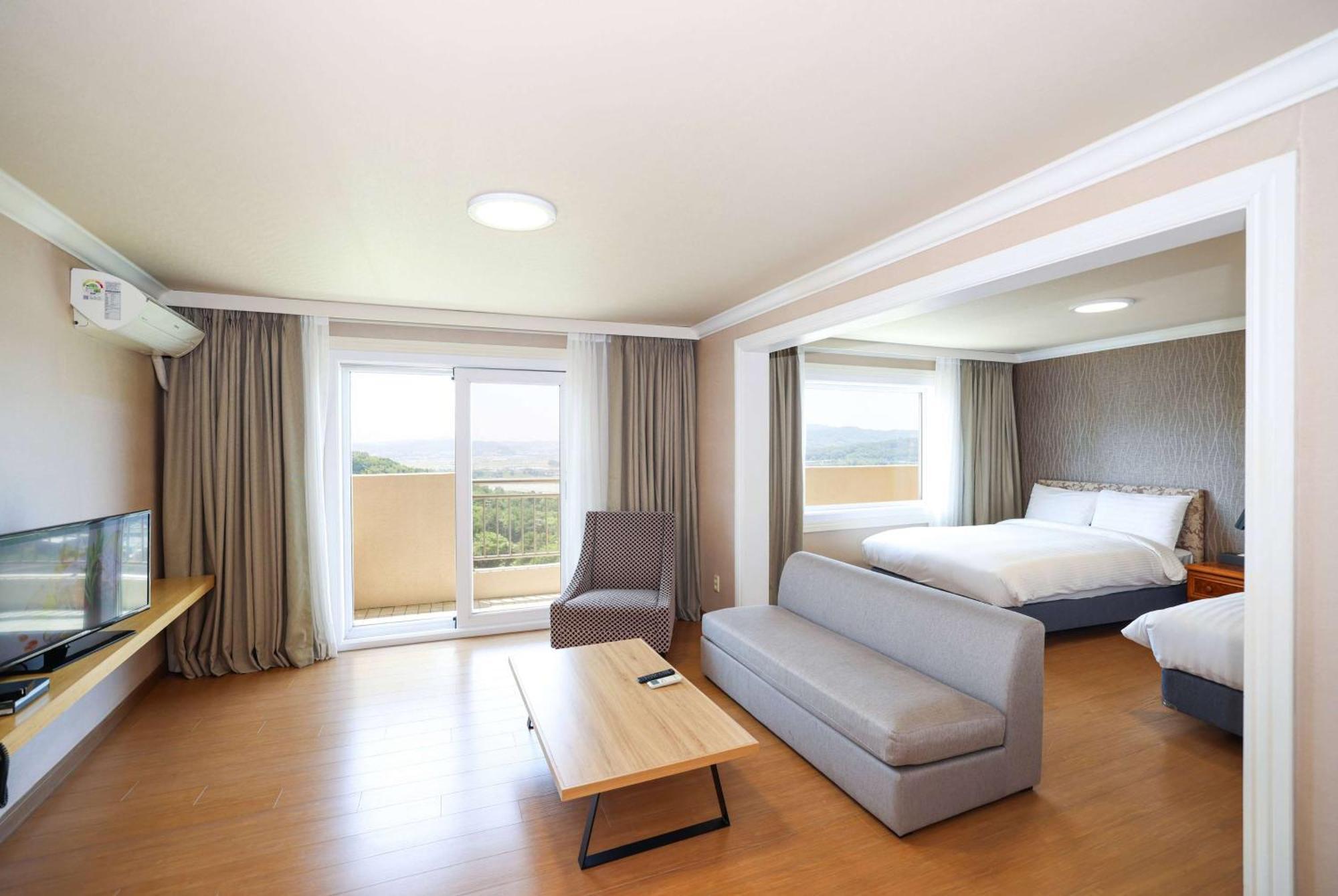 La Vie Dor Hotel And Resort, Trademark Collection By Wyndham Hwaseong Bagian luar foto
