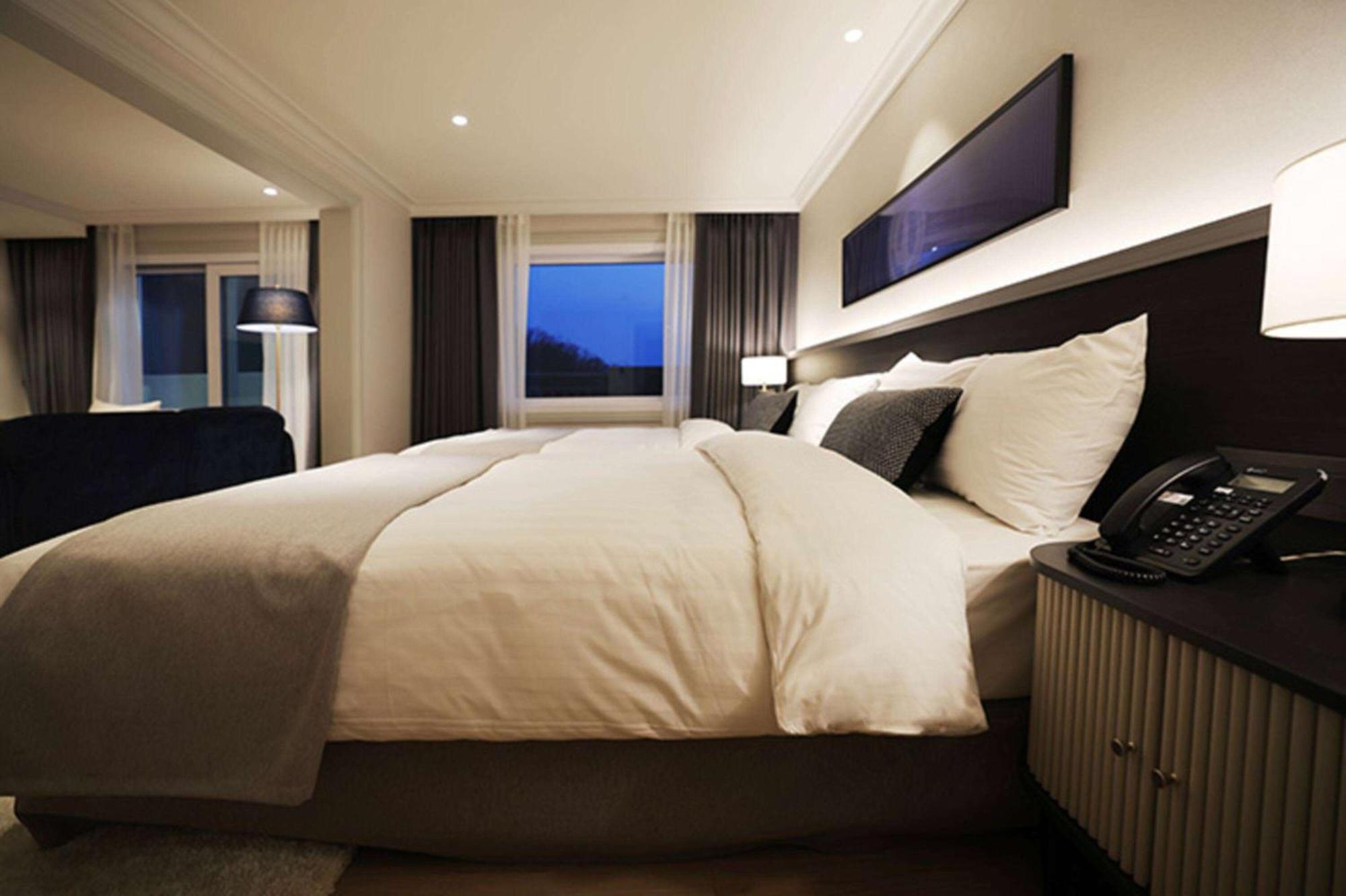 La Vie Dor Hotel And Resort, Trademark Collection By Wyndham Hwaseong Bagian luar foto